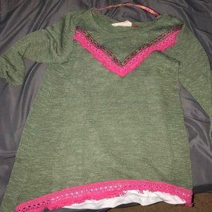 Long sleeve army green shirt